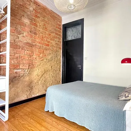 2 Bedroom In Apartment Lissabon